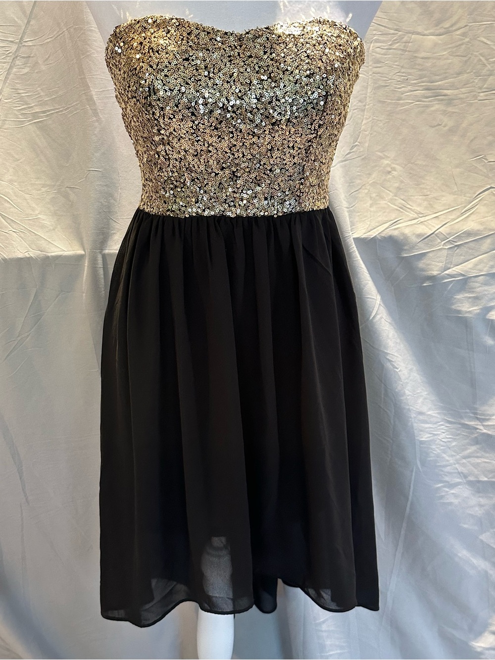 dELiA*s gold sequin strapless top, black flowy skirt elegant party dress sz  S